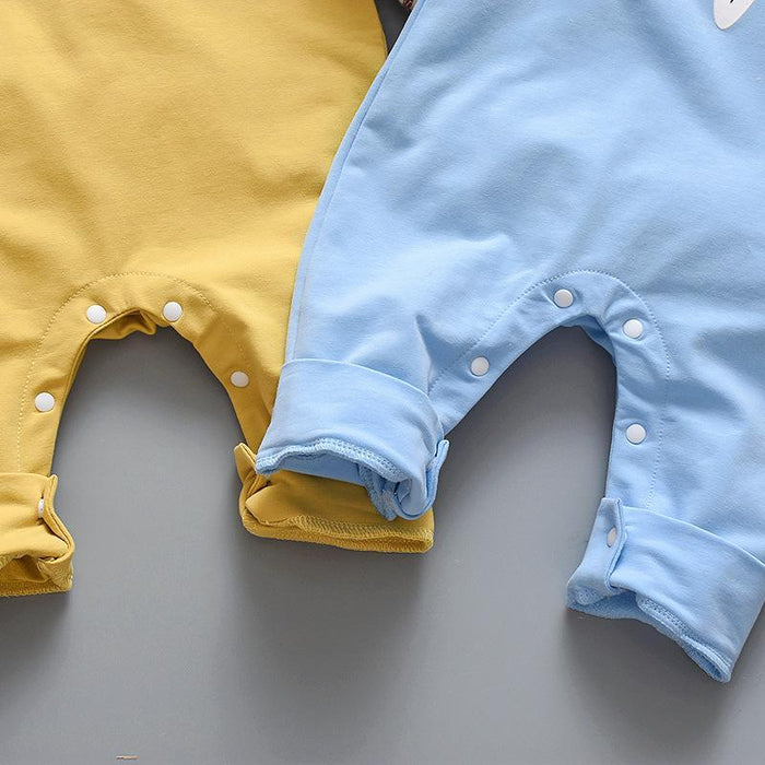 Conjunto de pantalón con tirantes y top con estampado para bebé/niño pequeño