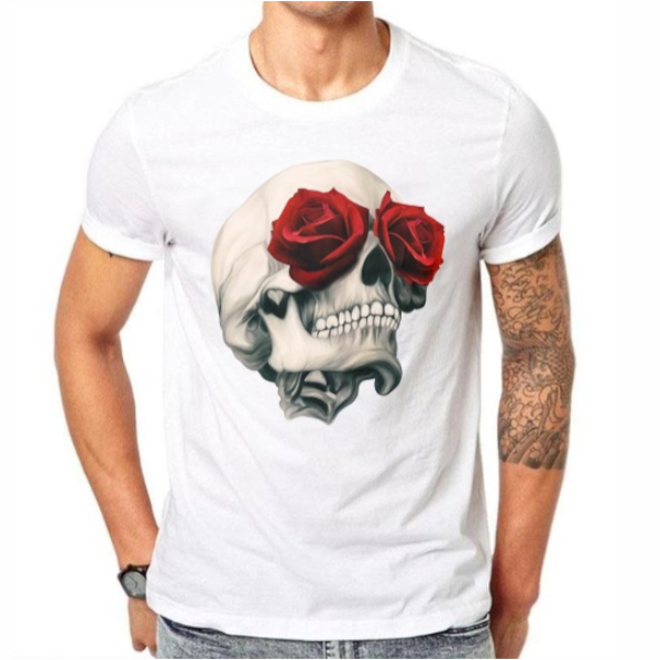 Camiseta con calavera de ojos rosas