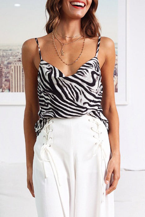 Street-Styled U Neck Tops with Unique Prints