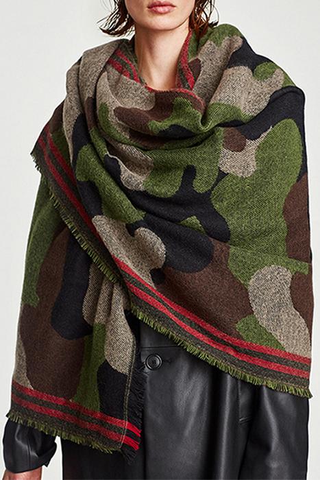 Camouflage Chic: Tassel Split Joint Scarf for Trendsetters