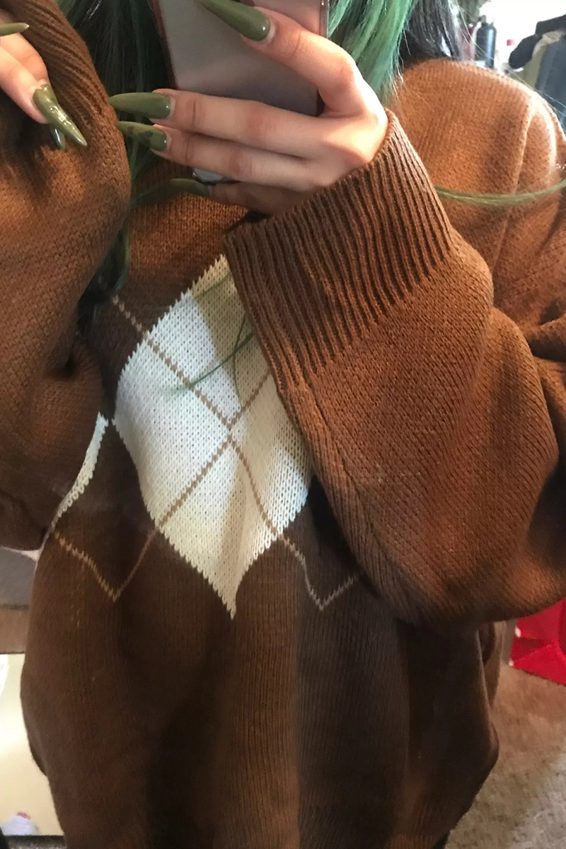 Casual & Stylish Geometric Patchwork Contrast O Neck Tops Sweater(3 Colors)