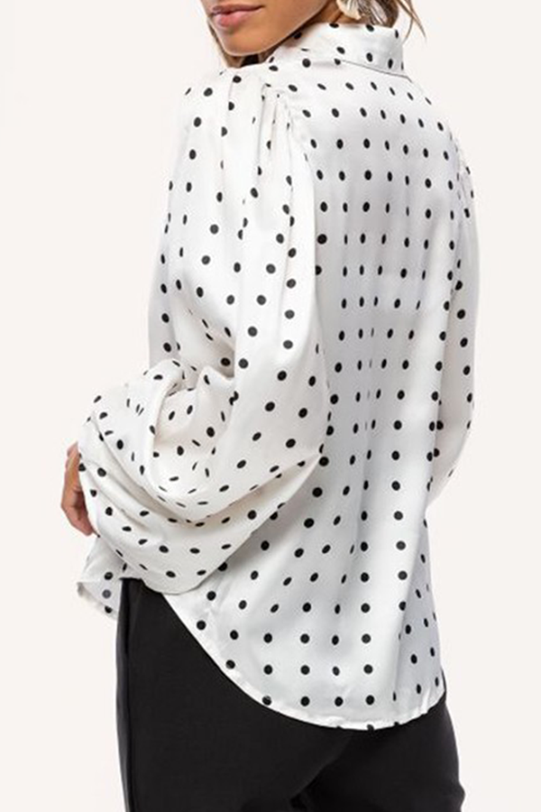 Fashion Elegant & Stylish Polka Dot Split Joint Buckle Turndown Collar Tops
