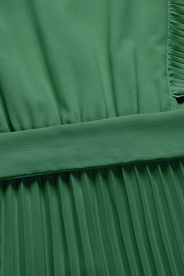 Elegant & Stylish Classic Solid Flounce Strap Design V Neck Pleated Dresses(6 Colors)