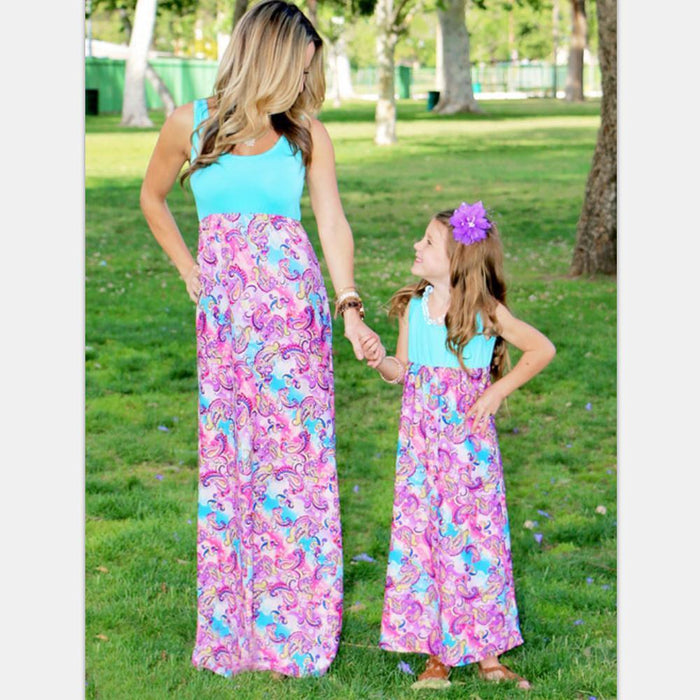 Mommy and Me Flora Print Stitching Solid Tank Dresses