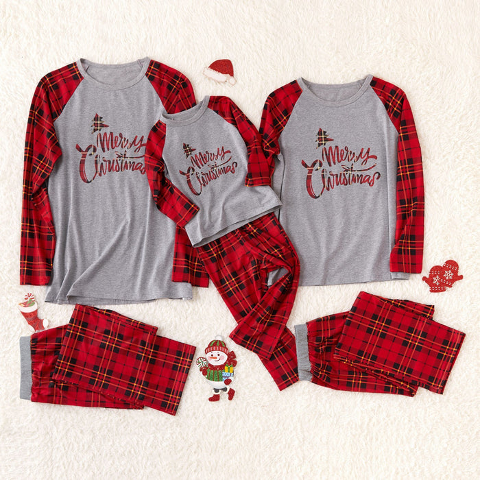 'Merry Christmas'-top en geruite broek, bijpassende familiepyjamaset