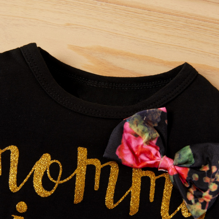Conjunto de bebé con estampado floral "Mami es mi mejor amiga"