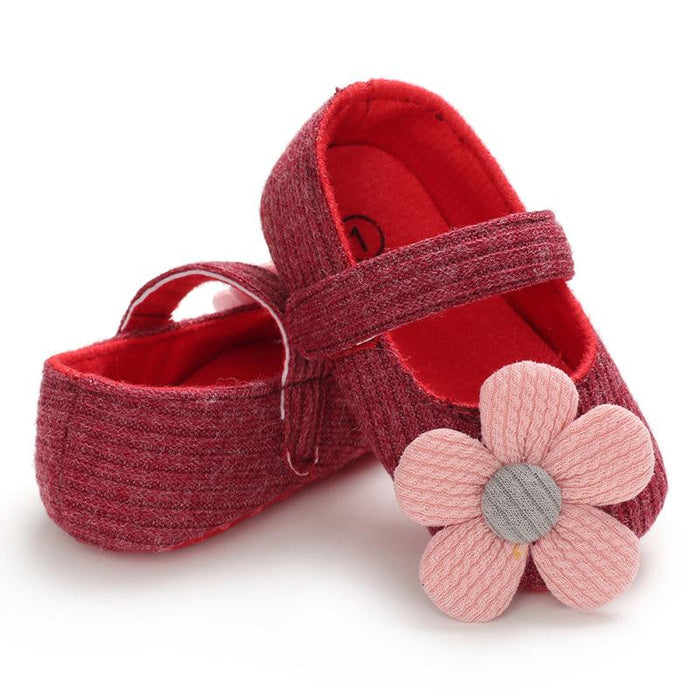 Baby / Toddler Girl Pretty 3D Floral Decor Velcro Shoes