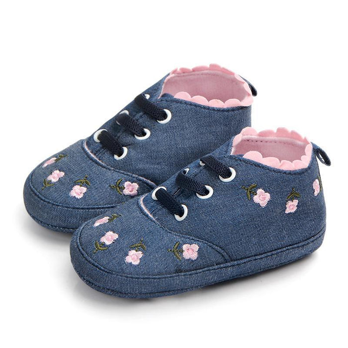 Zapatos de mezclilla con bordado de flores dulces para bebé/niña pequeña