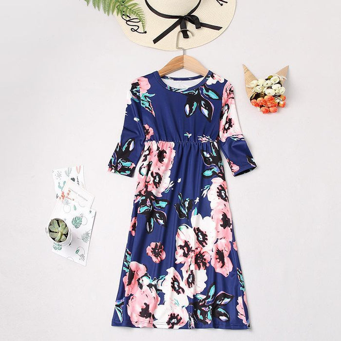 Hermosos vestidos estampados florales para mamá y para mí