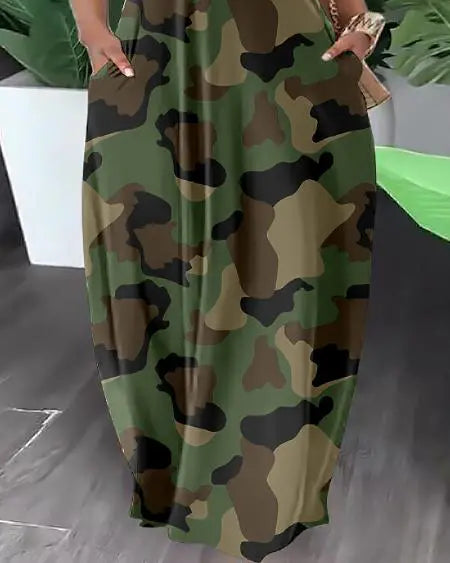 Grote maten camouflage maxi-jurk met off-shoulder snit 