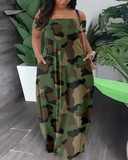 Grote maten camouflage maxi-jurk met off-shoulder snit 