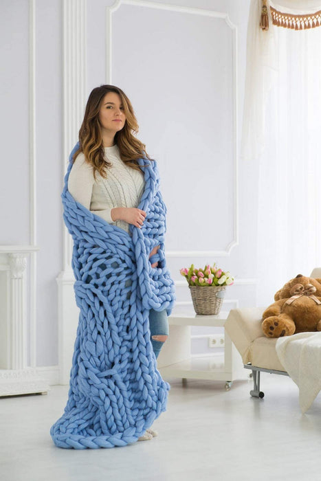 Chunky Knit Blanket – Cozy and Warm Braided Blanket for Couch and Bed