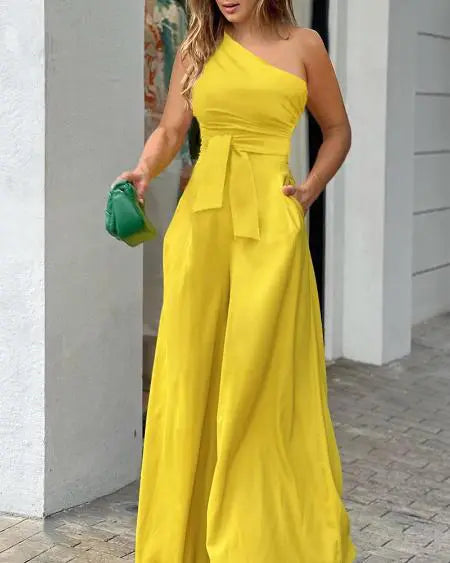 Jumpsuit met één schouder, wijde pijpen en mouwloos ontwerp 