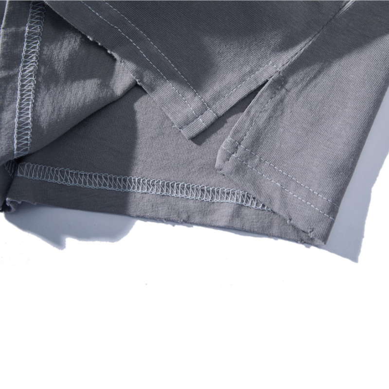 Verontruste eenvoudige tanktop