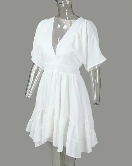 Casual kleding: ruches met V-hals en ruchesontwerp 