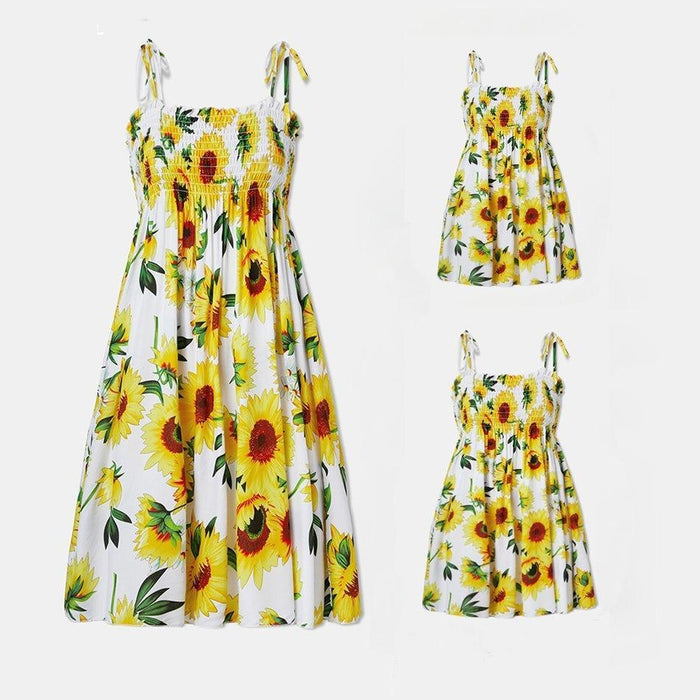 Mommy and Me Sunflower  Mid-sleeve Fitted Dresses