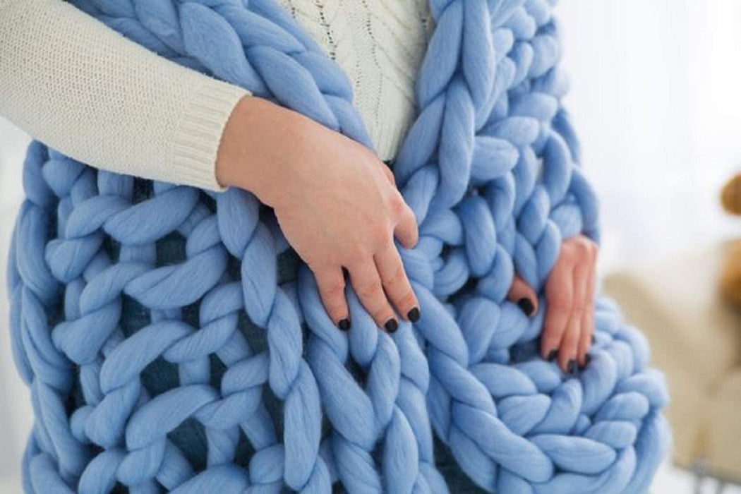 Chunky Knit Blanket – Cozy and Warm Braided Blanket for Couch and Bed