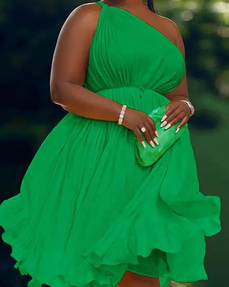 Vestido de fiesta plisado de un solo hombro 