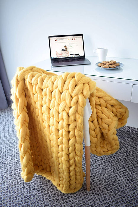 Chunky Knit Blanket – Cozy and Warm Braided Blanket for Couch and Bed