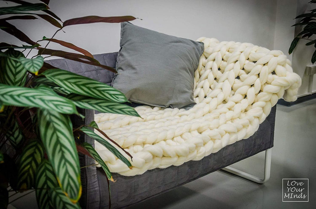 Chunky Knit Blanket – Cozy and Warm Braided Blanket for Couch and Bed