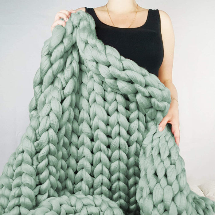 Chunky Knit Blanket – Cozy and Warm Braided Blanket for Couch and Bed