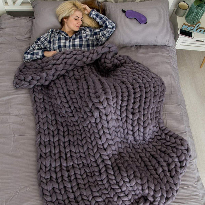 Chunky Knit Blanket – Cozy and Warm Braided Blanket for Couch and Bed