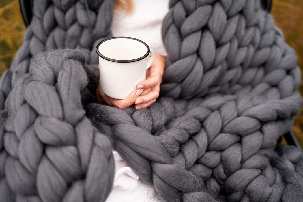 Chunky Knit Blanket – Cozy and Warm Braided Blanket for Couch and Bed