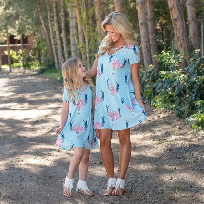 Mommy and Me Floral Print V-neck Dress