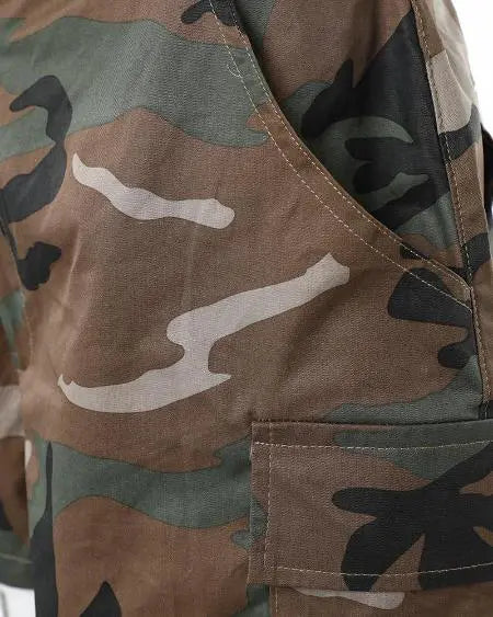 Camouflage shorts met hoge taille 
