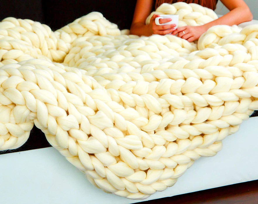 Chunky Knit Blanket – Cozy and Warm Braided Blanket for Couch and Bed