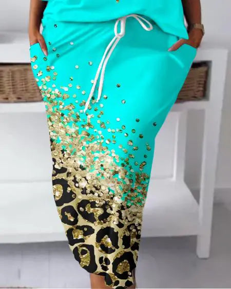 Plus-size top met Faith-letters en luipaardrok 