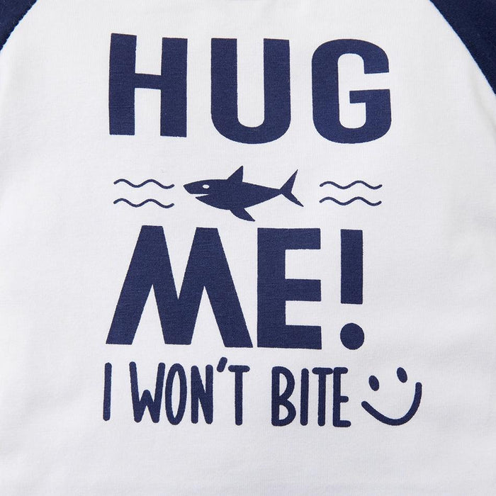 Set met T-shirt met letterprint en broek met haaienprint