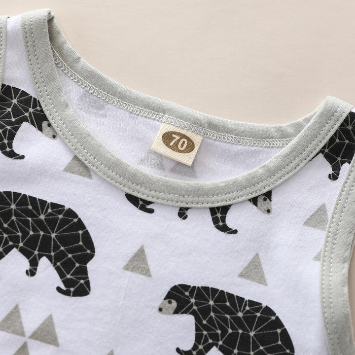 Conjunto de camiseta sin mangas y pantalones cortos con estampado de oso