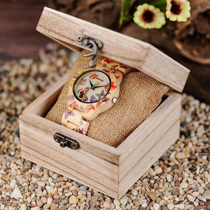 BOBO BIRD Reloj de madera de bambú con estampado de mariposas 