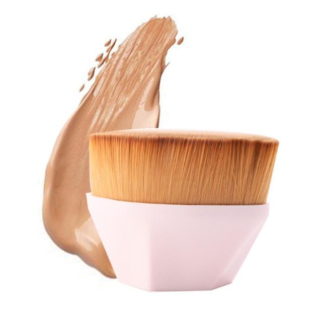 High-Density Seamless Foundation Brush